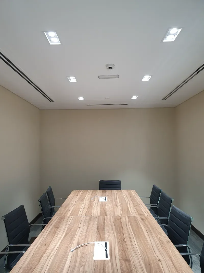 DUSIT THANI 15TH FLOOR OFFICE